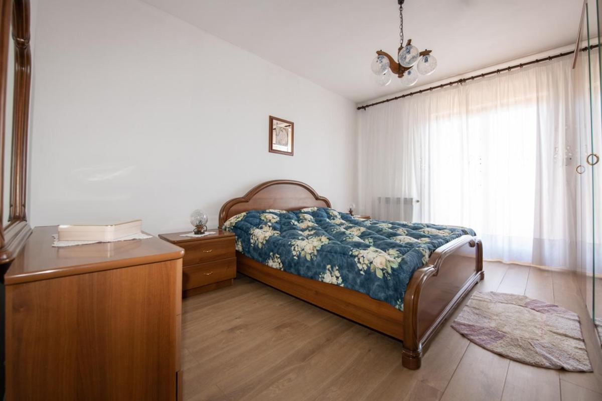 Apartman Elvis Laurana Esterno foto