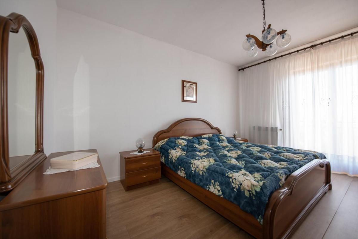 Apartman Elvis Laurana Esterno foto