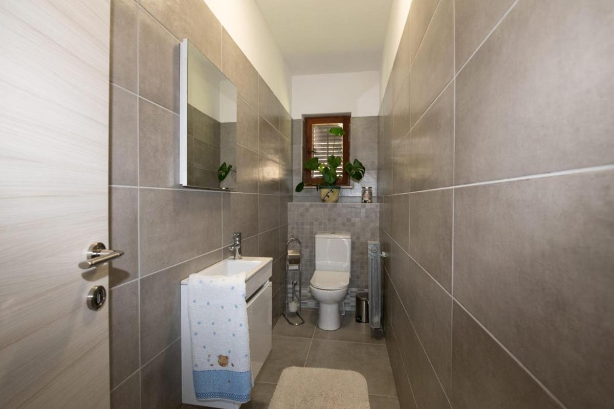 Apartman Elvis Laurana Esterno foto