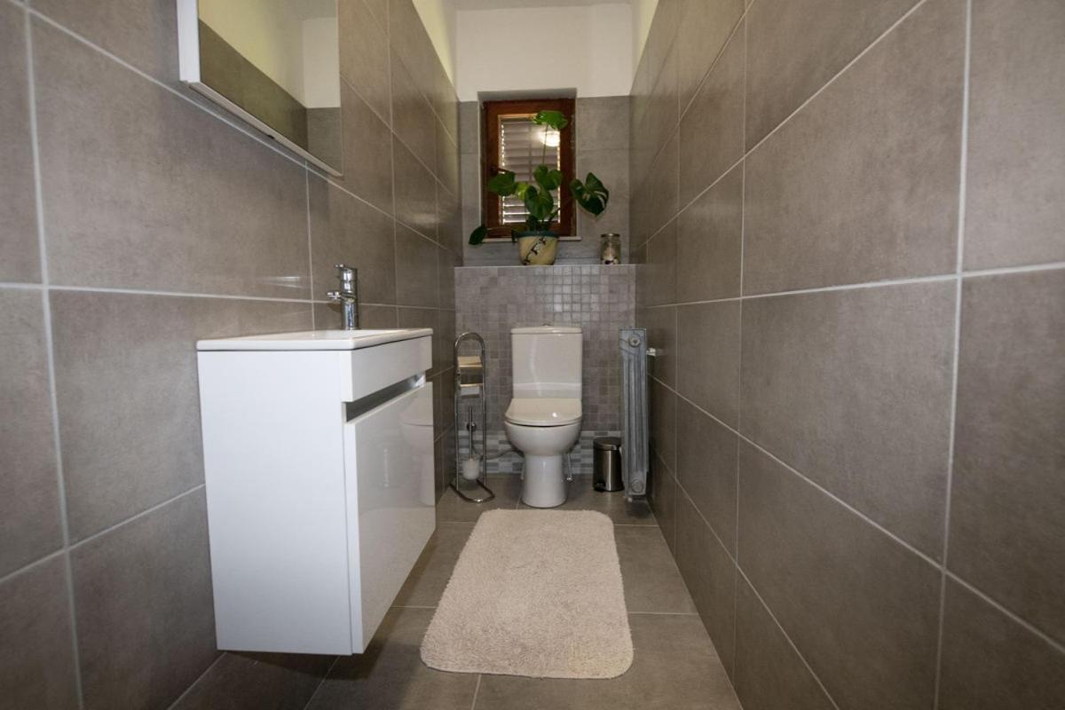 Apartman Elvis Laurana Esterno foto