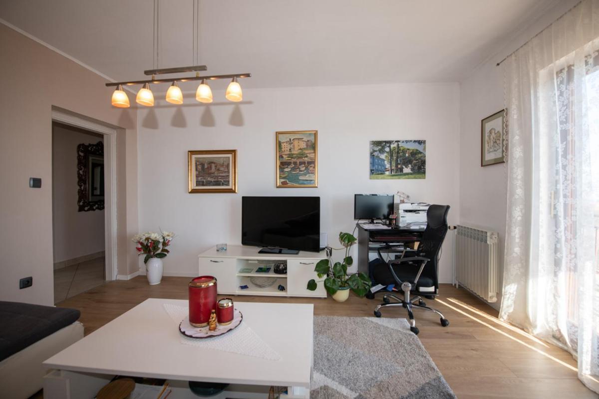 Apartman Elvis Laurana Esterno foto